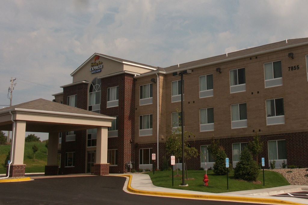 HOLIDAY INN EXPRESS