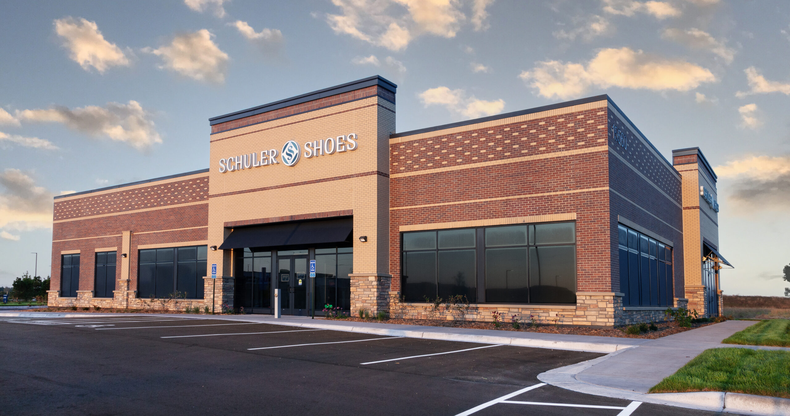 SCHULER SHOES – MULTIPLE LOCATIONS